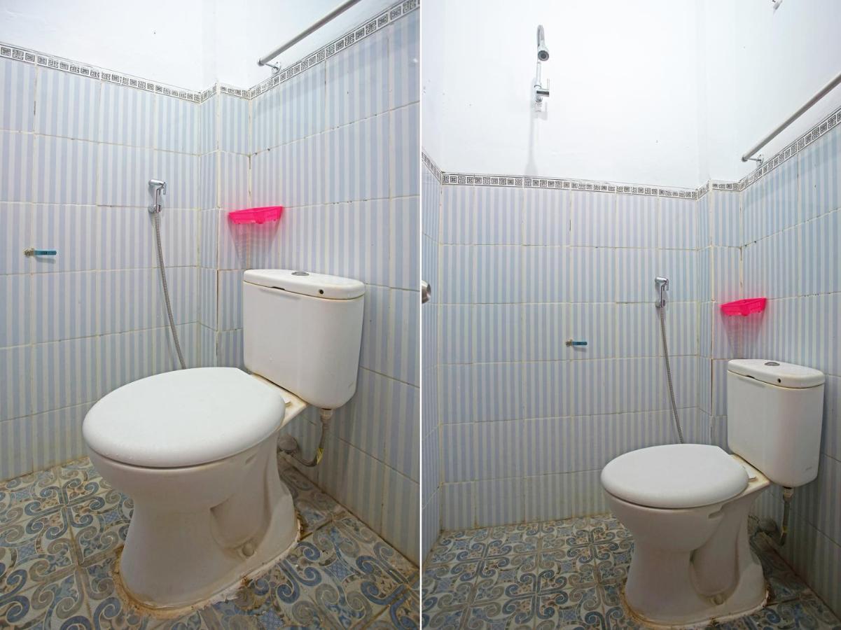 Oyo Life 90587 Domen Homestay Syariah Krui Kültér fotó